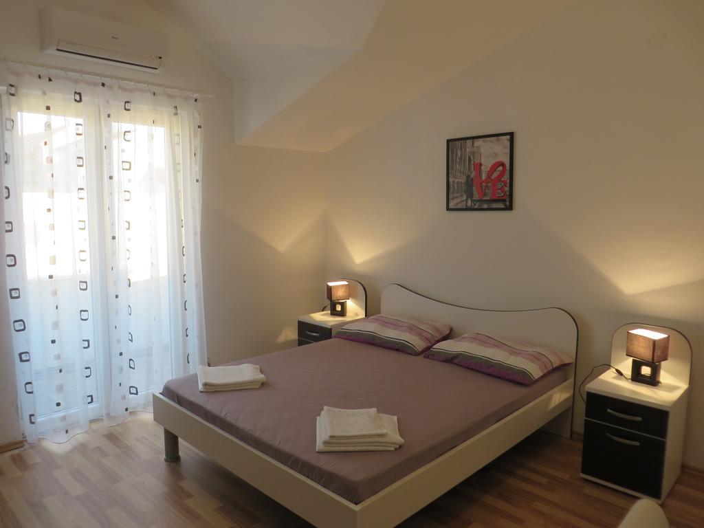 Apartments Petar Hvar Town Luaran gambar