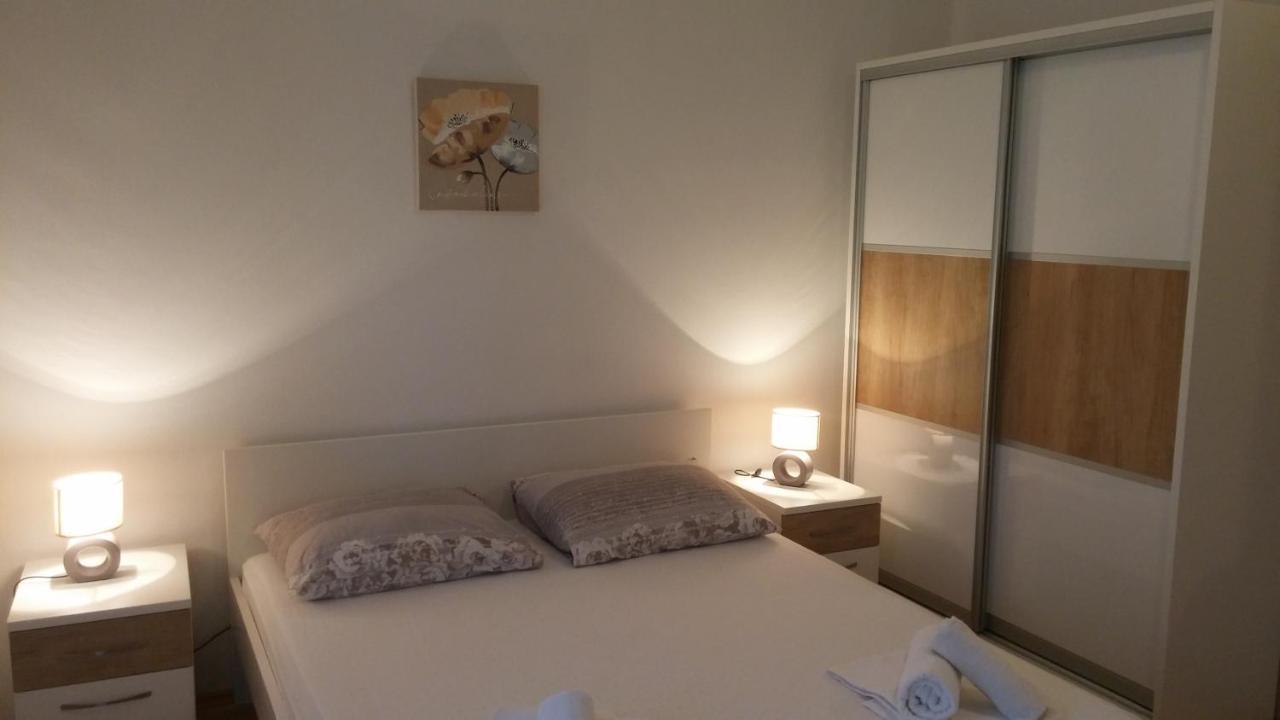 Apartments Petar Hvar Town Luaran gambar