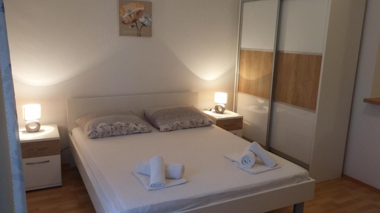 Apartments Petar Hvar Town Luaran gambar